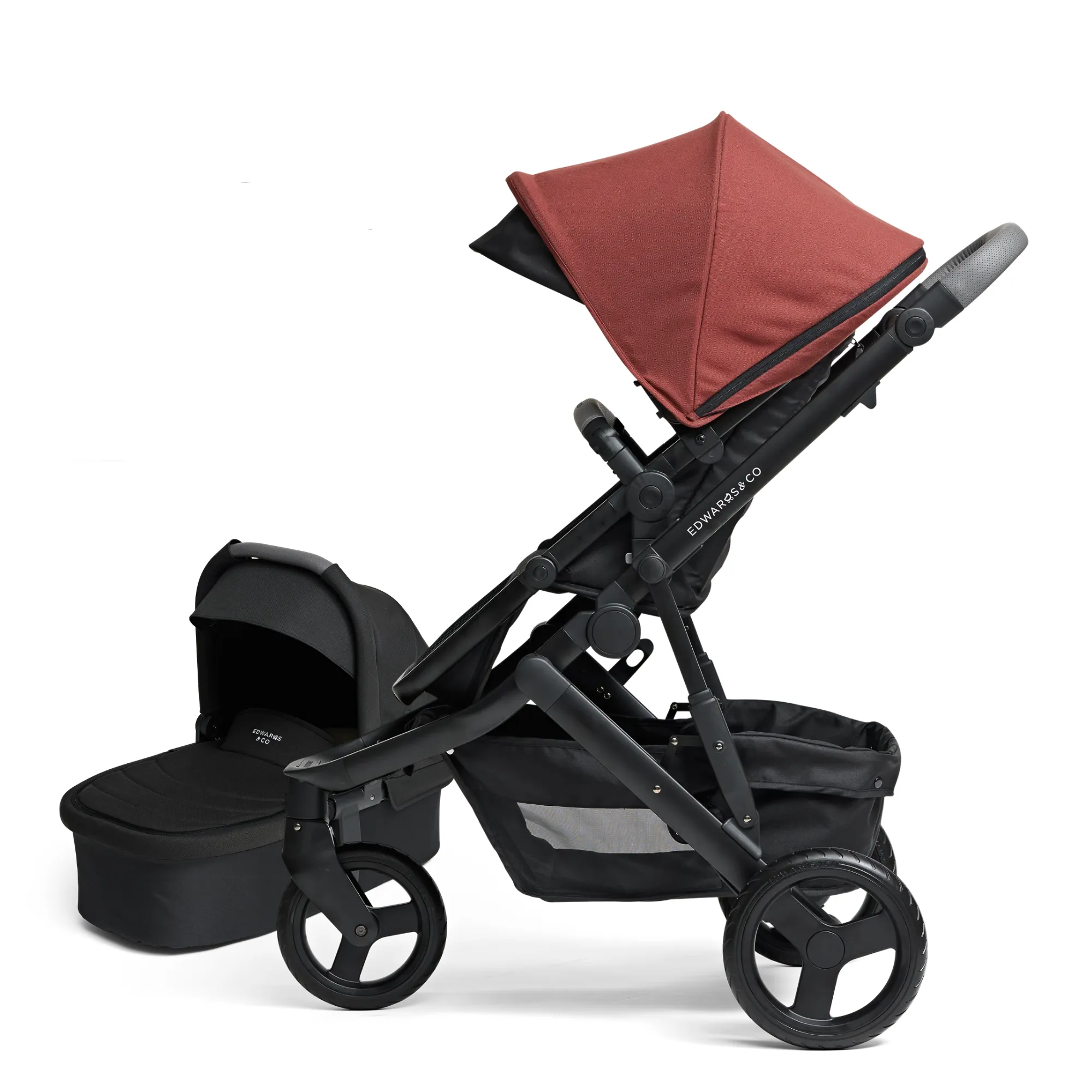 Edwards & Co Oscar M2 Pram   Basssinet