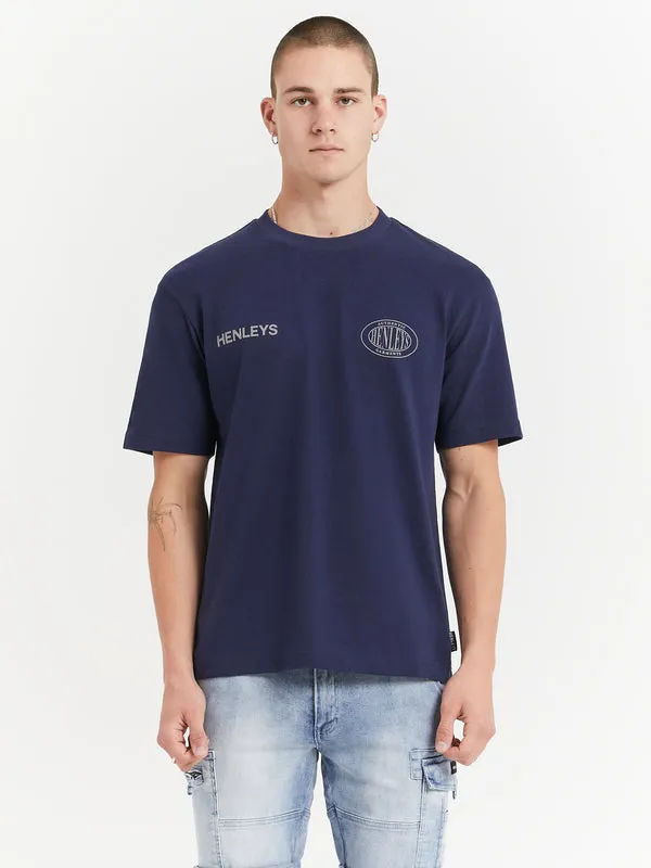 HENLEYS ESCAPADE TEE- MENS - NAVY