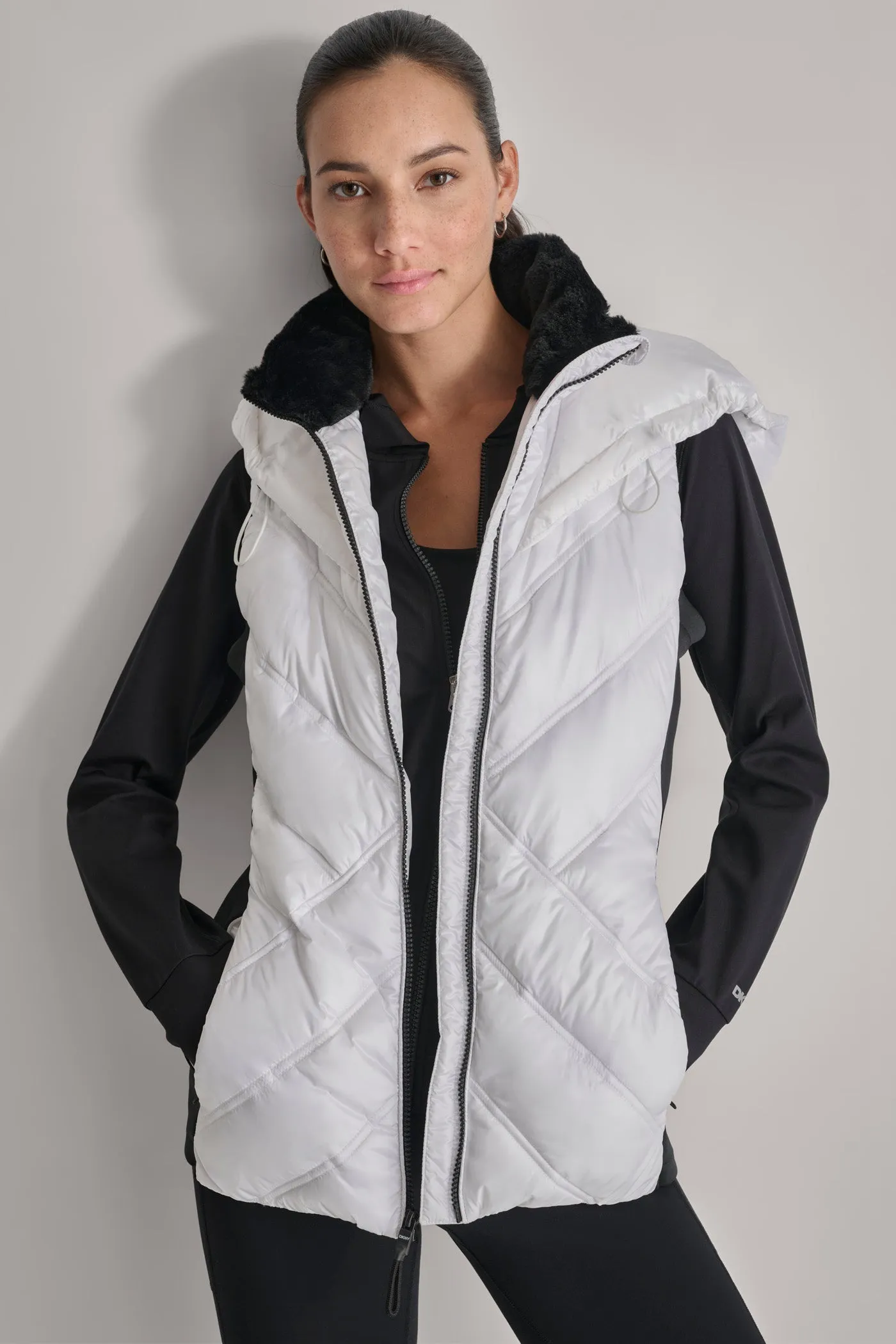 HOODED PUFFER VEST
