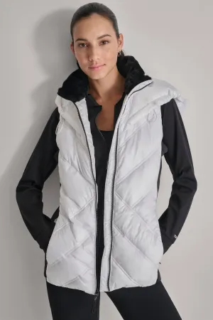 HOODED PUFFER VEST