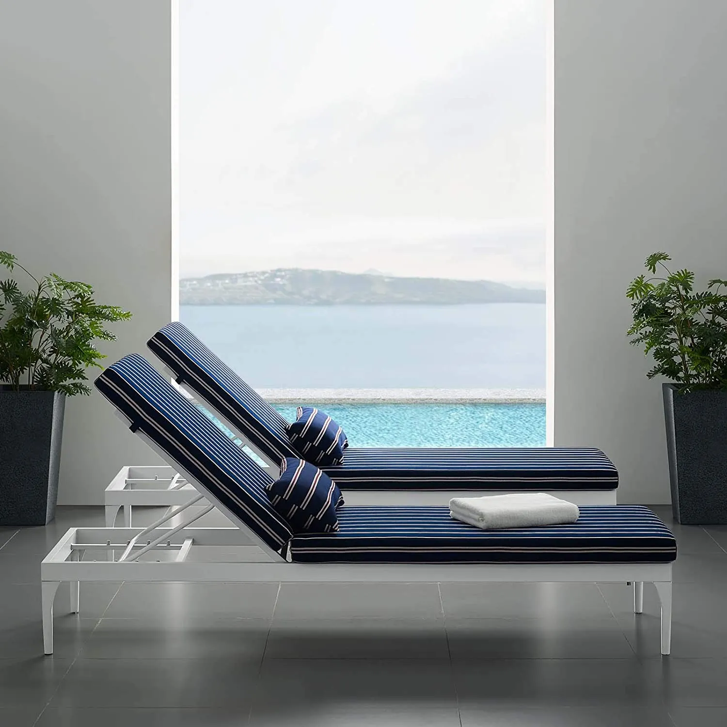 Mick Outdoor Swimming Poolside Lounger (White   Navy Blue ) Set of 2