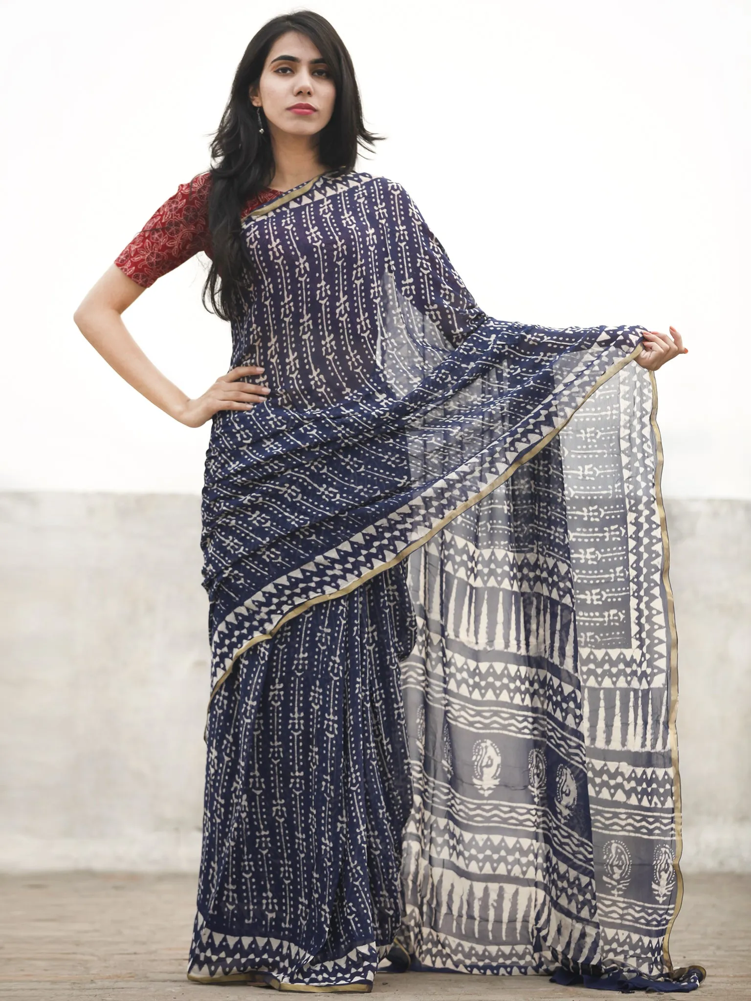 Navy Blue white Hand Block Printed Chiffon Saree With Zari Border - S031702597