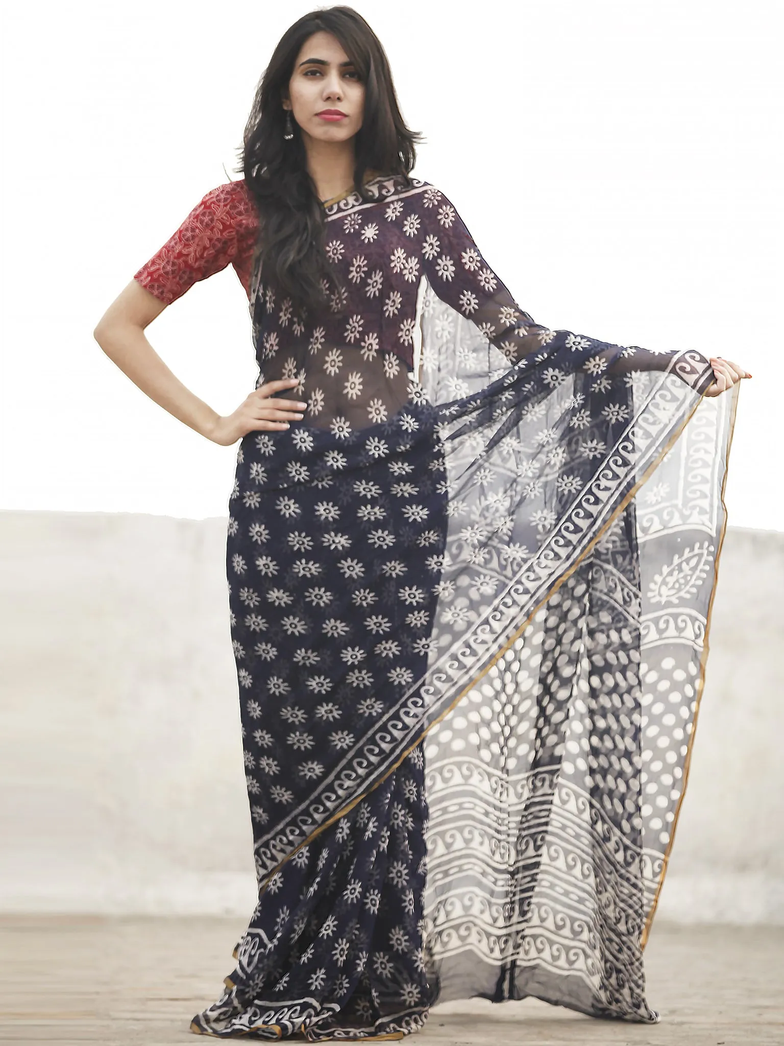 Navy Blue White Hand Block Printed Chiffon Saree With Zari Border - S031702604