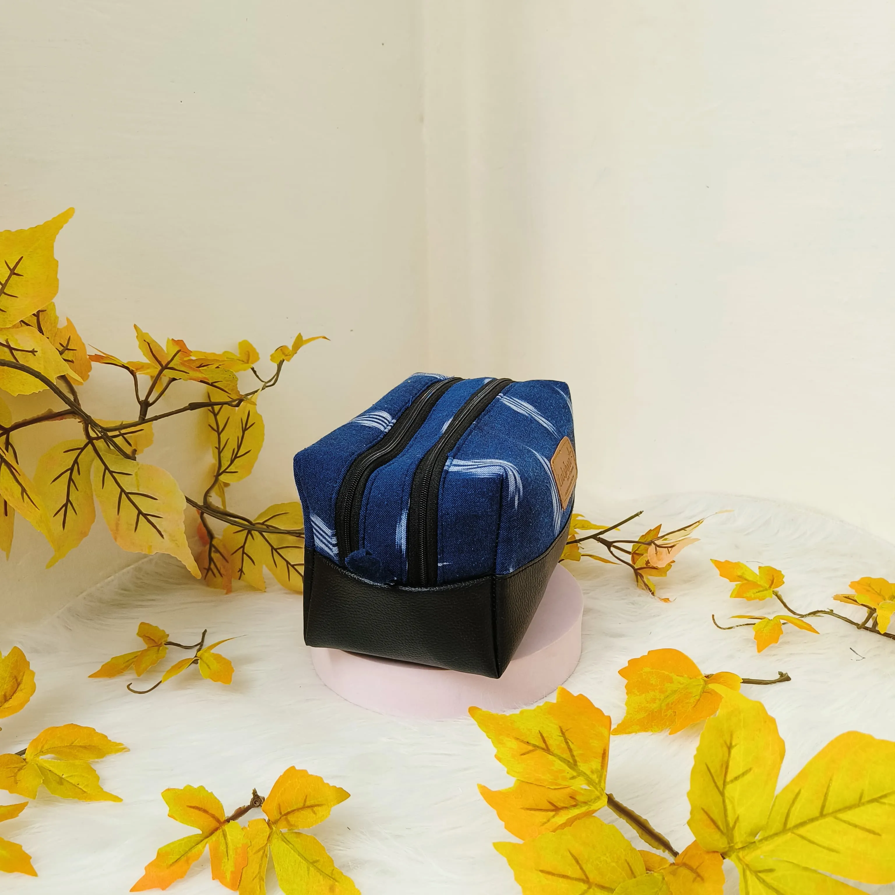 Sarus Crane Series Double Zip Vanity Dark Blue with White Fret Prints