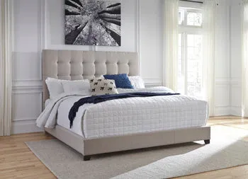 Signature Design by Ashley Dolante Upholstered Bed