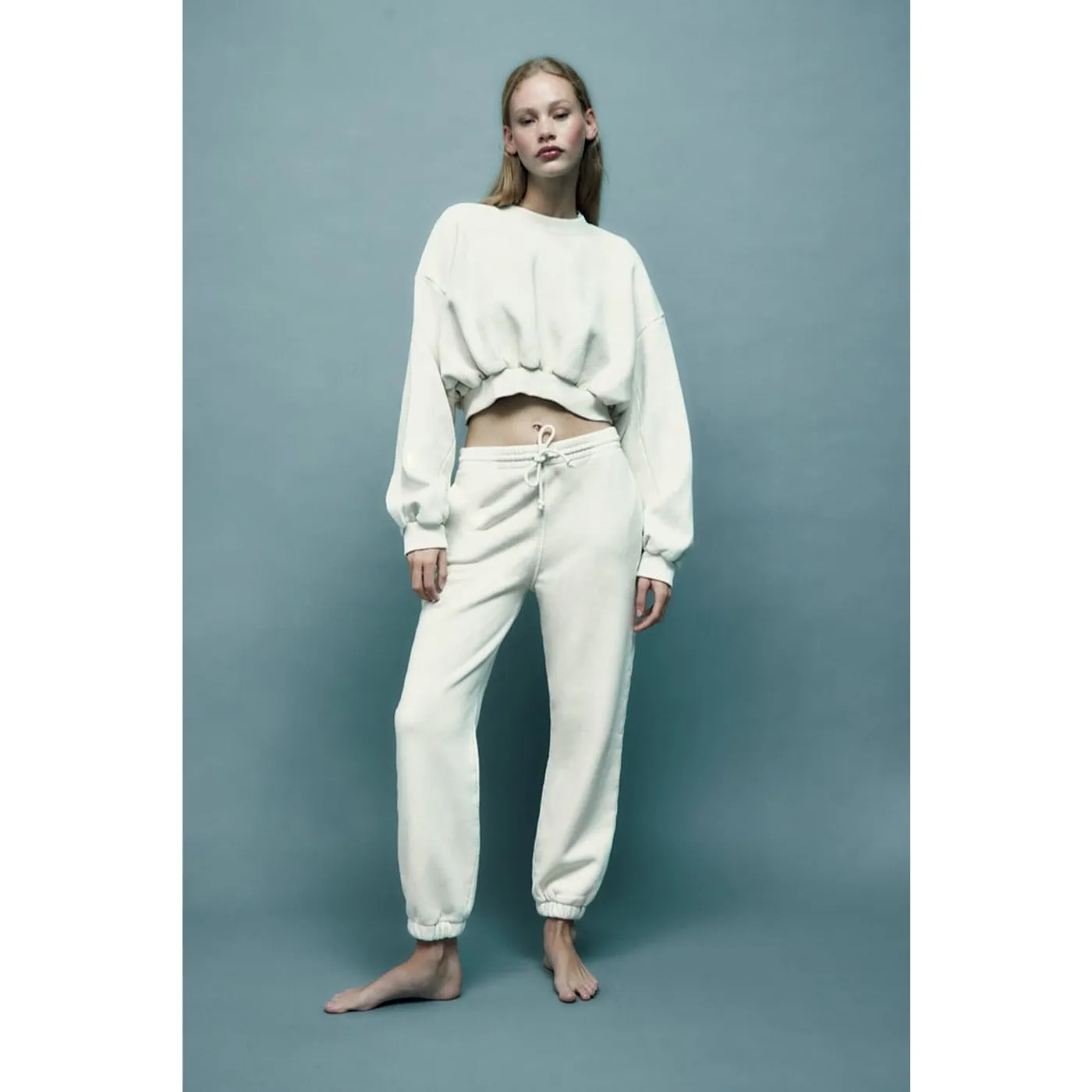 White Faded Effect Cropped Sweatshirt